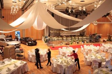 Stadthalle Kamen geschmückter Saal weiß