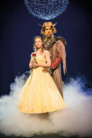 Szenenbild: Die Schöne und das Biest