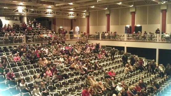 Stadthalle Unna: Großer Saal mit Publikum