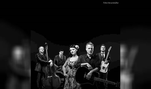 The CASHBAGS Portrait