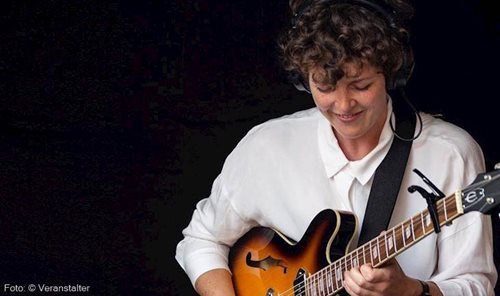 LIN___Music - Linda Bender solo