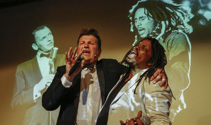 John und Don Combo alias Black & White Show Brothers